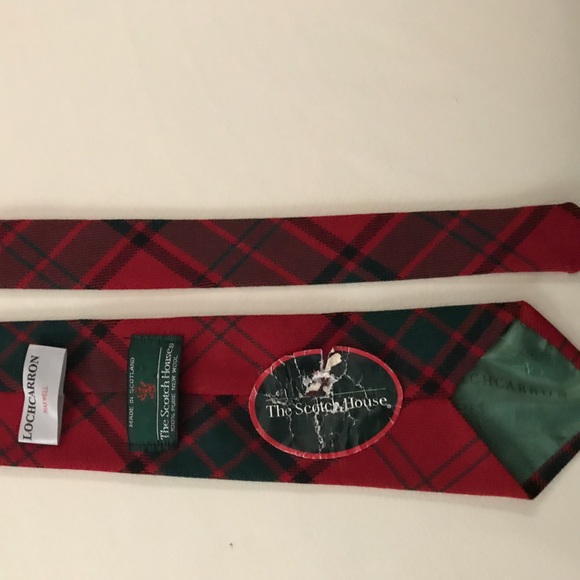 Red plaid tie 👔 - Picture 2 of 3